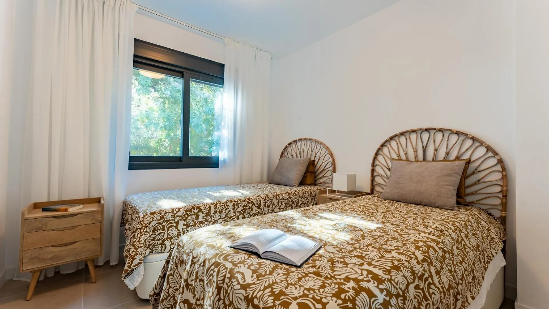Ct 197 - Faro'S Campanario Golfers Heaven Apartment Estepona Spain